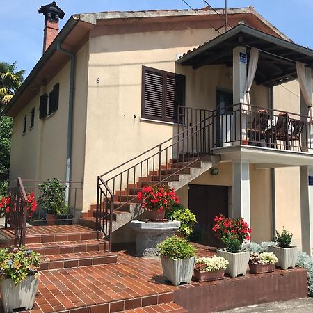 Apartman Elvis Ловран Екстериор снимка