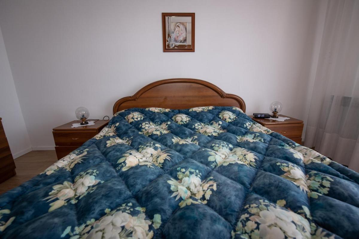 Apartman Elvis Ловран Екстериор снимка